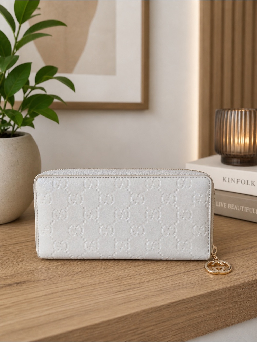 Gucci Beige Guccissima Leather Zip
Around Wallet